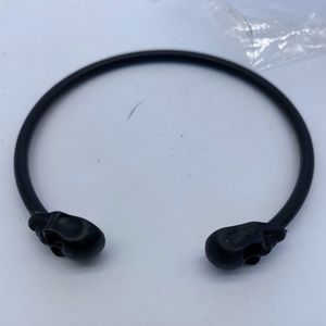 Black skull bracelet